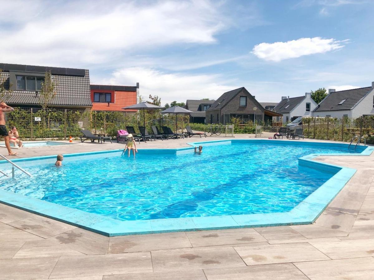 Chalet 550 Op Recreatiepark De Wielen Sint Maarten Exteriör bild